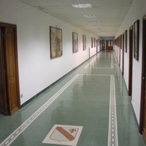 Caserma Parioli (RM) art. 1035 con stemma