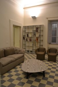 Palazzo Boccella dama beige grigio